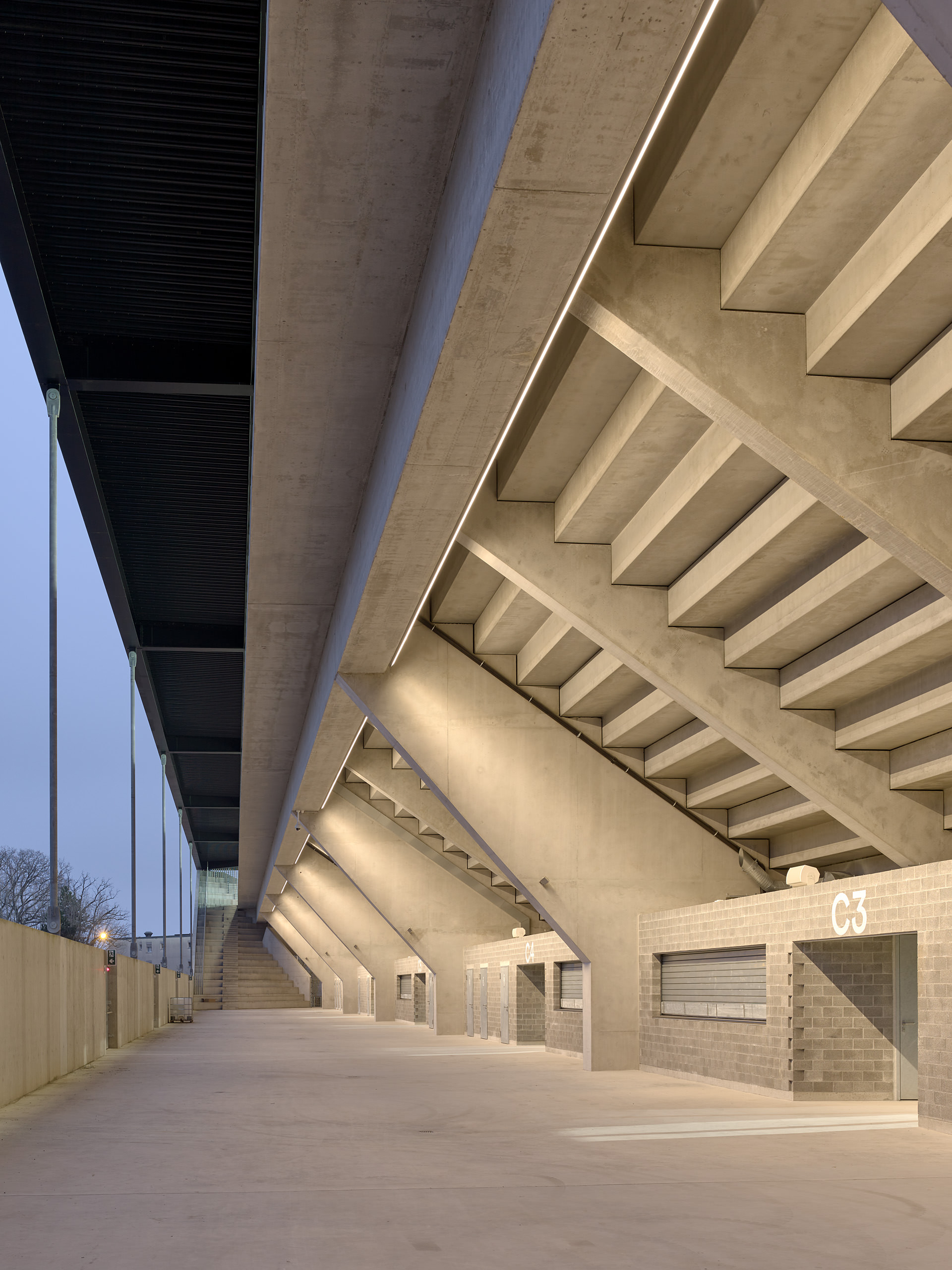 Stade de la Tuilière, Lausanne